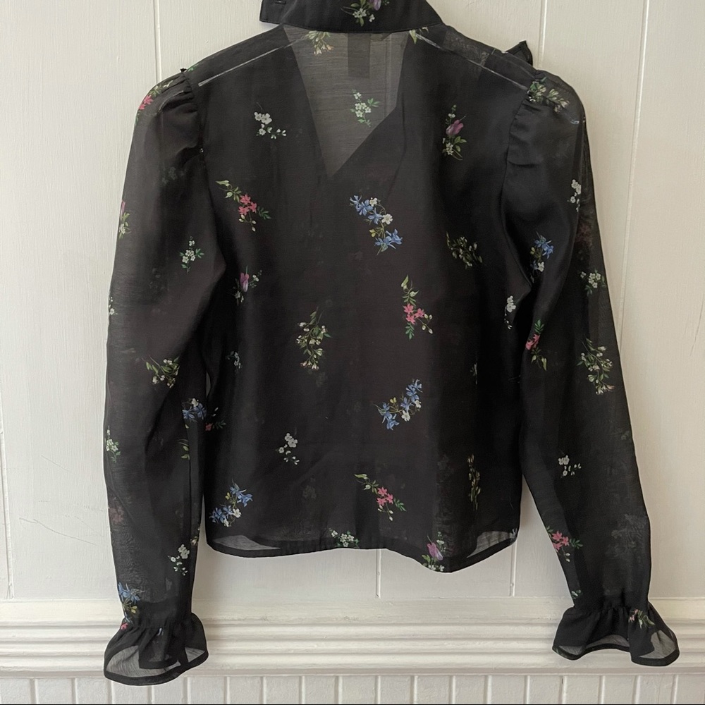 HM Sheer Floral Ruffled Top - Picture 5 of 7